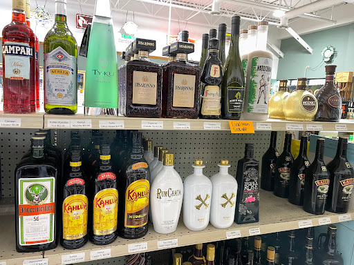Liquor Store «Short Stop Wine & Spirits», reviews and photos, 2190 Eagle Creek Ln # F, St Paul, MN 55129, USA