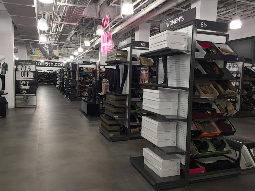 Department Store «Saks OFF 5TH», reviews and photos, 1675 Rockville Pike, Rockville, MD 20852, USA