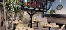 Atmosphère du Restaurant français Le Vieux Moulin à Chabanais - n°12