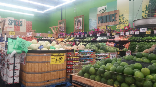 Grocery Store «Superior Grocers», reviews and photos, 9801 Laurel Canyon Blvd, Pacoima, CA 91331, USA