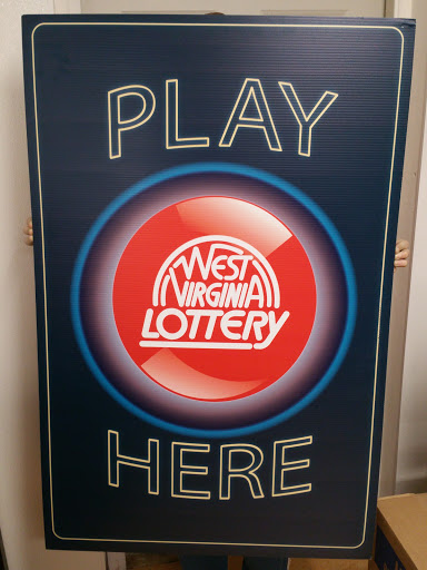 Grocery Store «River country store (live bait sold here )», reviews and photos, 2142 Mission Rd, Harpers Ferry, WV 25425, USA