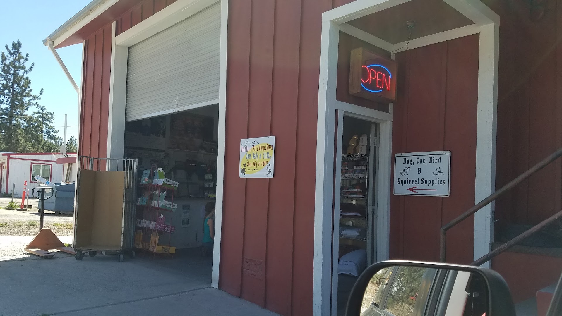 Bear Valley Pet & Animal Supplies