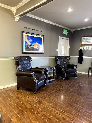 Barber Shop «Two Guys Barber Shop», reviews and photos, 3364 E Williams Field Rd, Gilbert, AZ 85295, USA