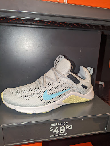 Clothing Store «Nike Factory Store», reviews and photos, 651 Kapkowski Rd #150, Elizabeth, NJ 07201, USA