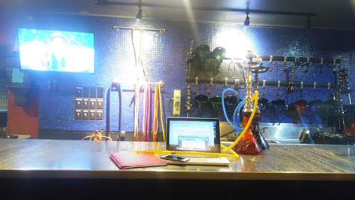 Hookah Bar «Royalty Hookah Lounge», reviews and photos, 1919 Monroe St, Toledo, OH 43604, USA