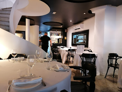 Restaurante La Sastrería - Pl. Gabriel Miró, 20, 03001 Alicante, Spain