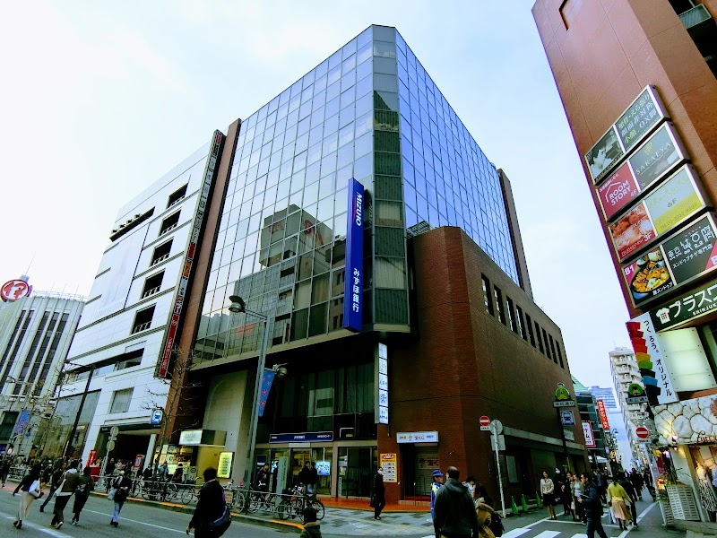 みずほ銀行 新宿中央支店 東京都新宿区新宿 銀行 銀行 グルコミ