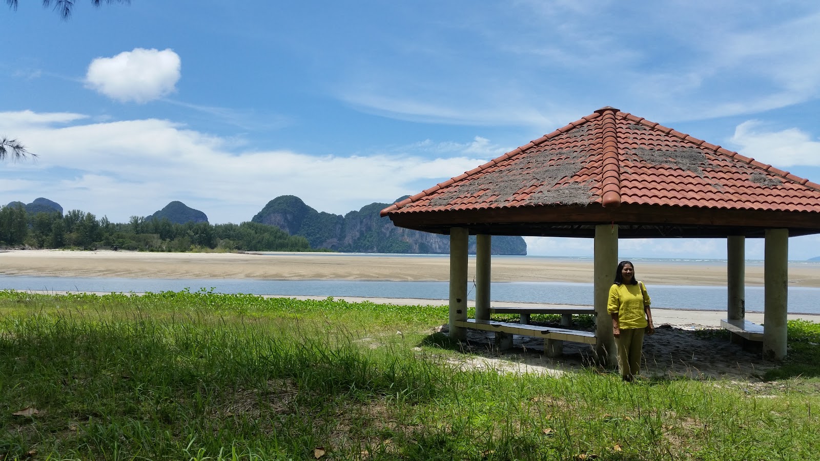 Foto van Keb Tawan Beach met recht en lang