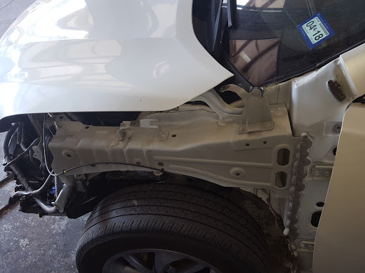 Auto Repair Shop «R & E Auto Repair & 911 auto Windshield», reviews and photos, 930 Rayford Rd, Spring, TX 77386, USA