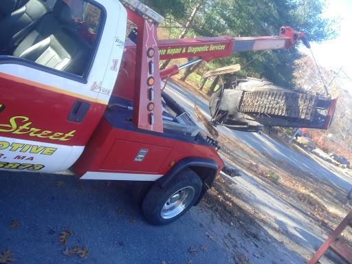 Auto Body Shop «Towne Auto Body Painting», reviews and photos, 307 Clark St, North Andover, MA 01845, USA