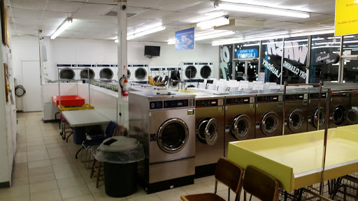 Laundromat «Crystal Dry Cleaners & Laundry», reviews and photos, 7180 W 44th Ave, Wheat Ridge, CO 80033, USA