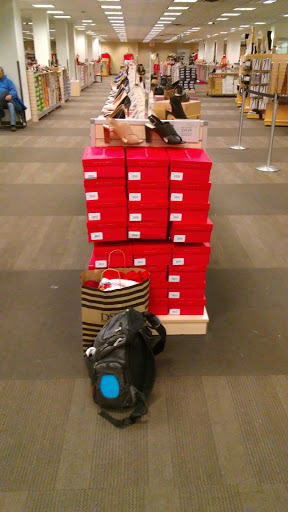 Shoe Store «DSW Designer Shoe Warehouse», reviews and photos, 8801 Queens Blvd, Elmhurst, NY 11373, USA