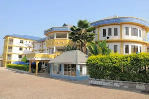 Glamossay Hotel image