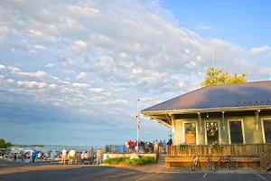 Frontenac Park image