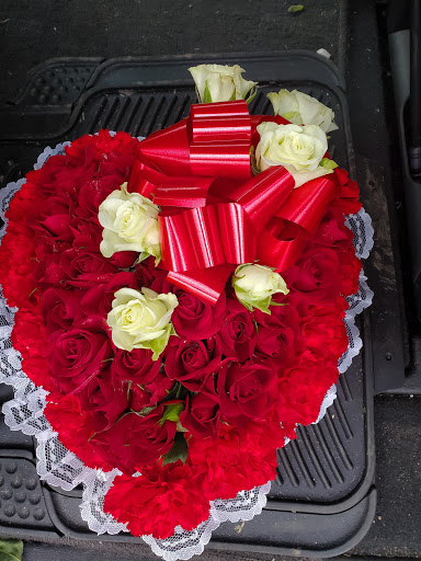 Florist «Crystal Florist & Greenhouse», reviews and photos, 317 Ridge Rd, North Arlington, NJ 07031, USA