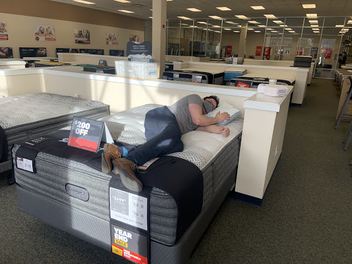 Mattress Store «Mattress Firm Lake Sammamish», reviews and photos, 1810 12th Ave NW b, Issaquah, WA 98027, USA