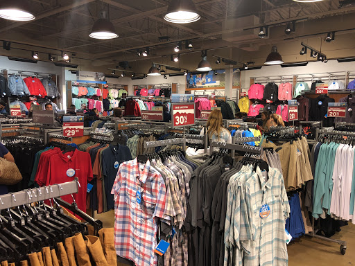 Sportswear Store «Columbia Sportswear Outlet Store - Orlando Premium Outlets», reviews and photos, 8166 Vineland Ave #1765, Orlando, FL 32821, USA