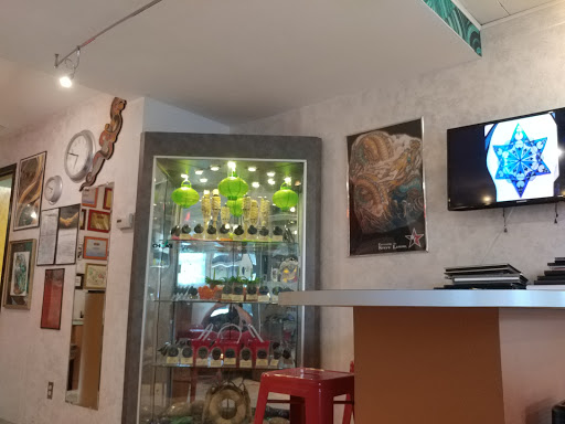 Tattoo Shop «Quillian Tattooing & Piercing», reviews and photos, 614 N 19th St, Allentown, PA 18104, USA