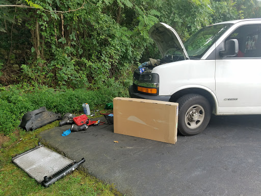 Auto Parts Store «Advance Auto Parts», reviews and photos, 1465 Trade Mart Blvd, Winston-Salem, NC 27127, USA