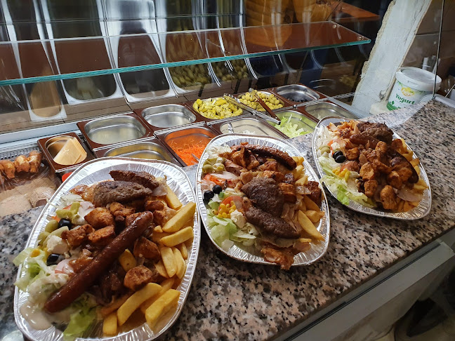 Snack Ali Baba - Wavre ( kebab pita durum döner mitraillette frites Hamburger Hallal) - Waver