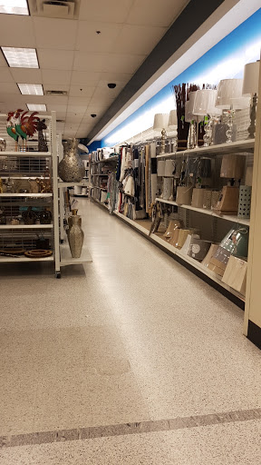 Clothing Store «Ross Dress for Less», reviews and photos, 2201 Preston Rd, Plano, TX 75093, USA