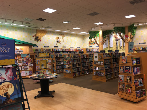Book Store «Barnes & Noble», reviews and photos, 6050 El Cerrito Plaza, El Cerrito, CA 94530, USA