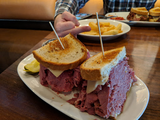 Shopping Mall «Rockside Corners Shopping Center», reviews and photos, 6901 Rockside Rd, Independence, OH 44131, USA