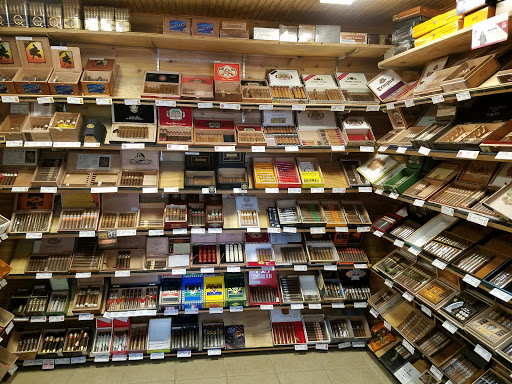 Tobacco Shop «Smoker Friendly Discount Tobacco #15», reviews and photos, 2613 16th St, Bedford, IN 47421, USA