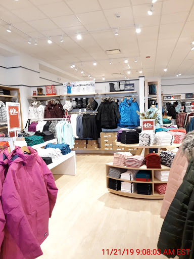 Shopping Mall «The Gallery at Westbury Plaza», reviews and photos, 900 Old Country Rd, Garden City, NY 11530, USA