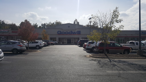 Non-Profit Organization «Goodwill Store and Donation Center», reviews and photos