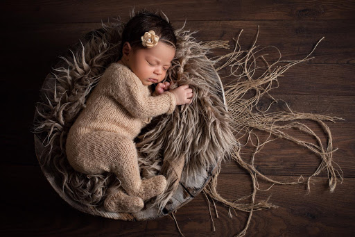 A. Ola Karlowski - Babybauchfotografie und Babyfotografie