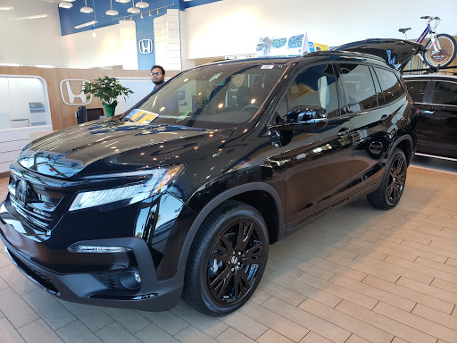 Car Dealer «Regal Automotive», reviews and photos, 2615 Lakeland Hills Blvd, Lakeland, FL 33805, USA