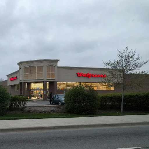 Walgreens, 810 W Main St, West Dundee, IL 60118, USA, 