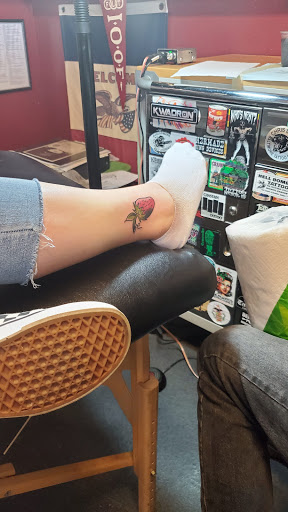 Tattoo Shop «Sacred Hand Tattoo Society», reviews and photos, 960 Parsons Ave, Columbus, OH 43206, USA