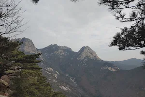 북한산 국립공원 북한산성 분소 image