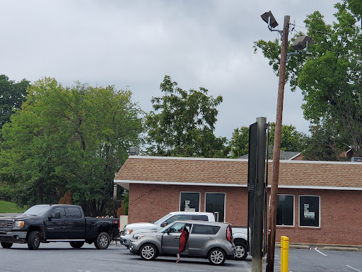 Convenience Store «Royal Farms», reviews and photos, 2330 Smith Ave, Baltimore, MD 21209, USA