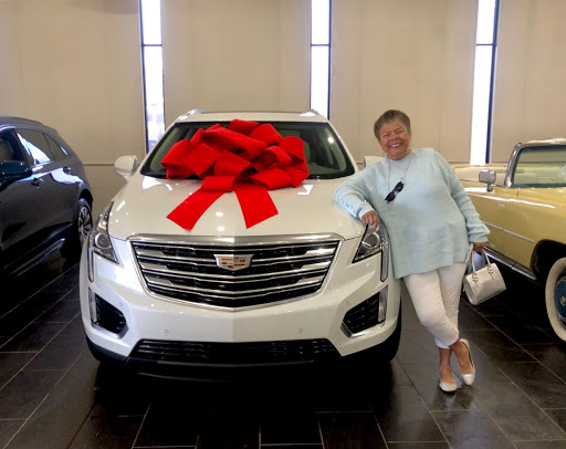 Cadillac Dealer «Crestmont Cadillac», reviews and photos, 26000 Chagrin Blvd, Beachwood, OH 44122, USA