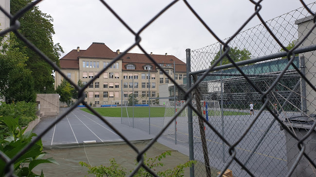 Kantonsschule Stadelhofen - Schule