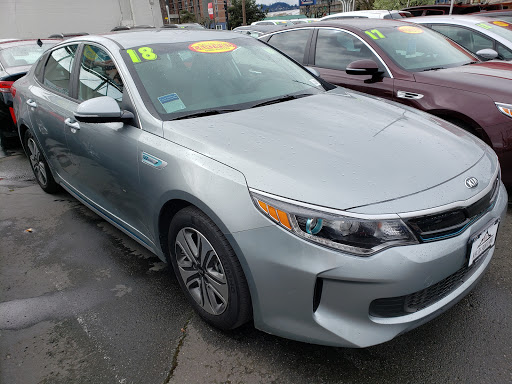 Kia Dealer «Kia of Portland», reviews and photos, 307 NE Broadway St, Portland, OR 97232, USA