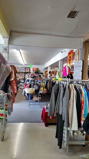 Thrift Store «Immacolata Manor Thrift Shop», reviews and photos, 931 Brown St, Liberty, MO 64068, USA