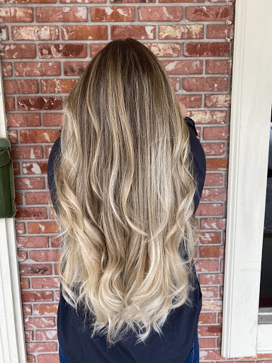 Beauty Salon «Aguilar Beauty & Barber Salon», reviews and photos, 645 10th St E, Palmetto, FL 34221, USA