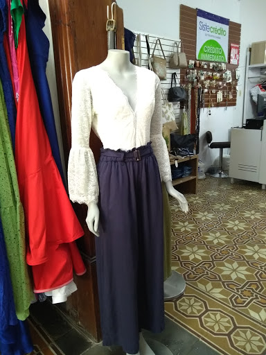 Stores to buy women's clothing Cartagena