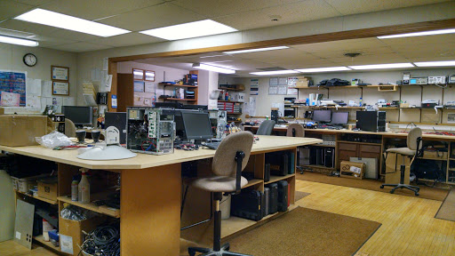 Computer Store «R/D Computer Sales & Services, Ltd. DBA Connecting Point Computer Center», reviews and photos, 1622 4th St, Peru, IL 61354, USA