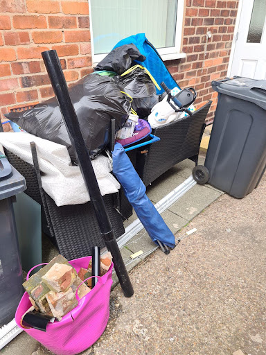 Waste removal | man with a van Liverpool | Rubbish Removal Liverpool | House removals