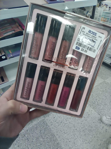 Clothing Store «Ross Dress for Less», reviews and photos, 7290 191st St, Tinley Park, IL 60477, USA