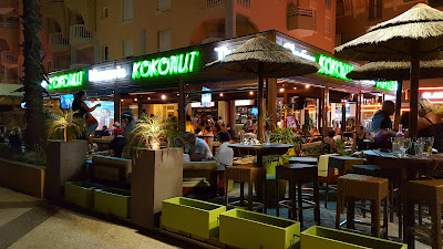 Kokonut Rhumerie 🍸 - Bar - Restauration - Evènements - Cocktails - Tapas - Glaces - à Fréjus à Fréjus
