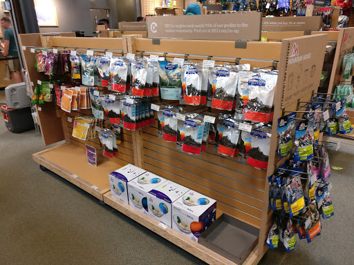 Camping Store «REI», reviews and photos, 888 Willow Rd, Northbrook, IL 60062, USA
