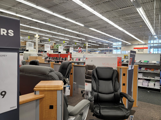 Office Supply Store «Staples», reviews and photos, 1207 N Landing Way, Renton, WA 98057, USA