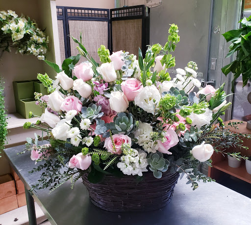 Florist «Louis Gardens Florist», reviews and photos, 1251 S Beach Blvd q, La Habra, CA 90631, USA