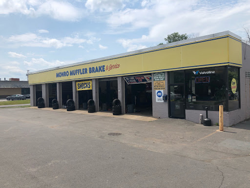 Monro Auto Service and Tire Centers image 7